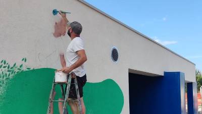 V teku je poslikava zunanje stene (FB OBČINA SOVODNJE)