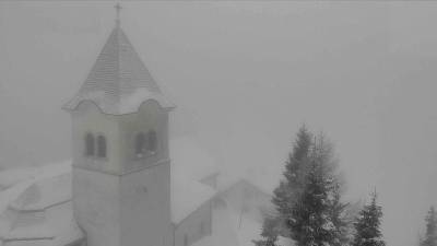 Višarje snegu ob 9.15 (SPLETNA KAMERA RADIO PUNTO ZERO)