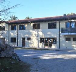 Stavba na Repentabrski cesti na Opčinah, v kateri bi Sklad Mitja Čuk uredil slovenske jasli (FOTODAMJ@N)