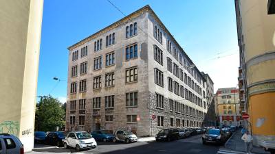 Stavba v Ulici Montecchi 6 (FOTODAMJ@N)