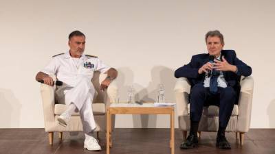 Admiral italijanske mornarice Enrico Credendino in ustanovitelj revije za geopolitiko Limes Lucio Caracciolo (FOTODAMJ@N)