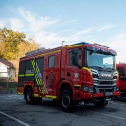 Gasilsko vozilo, fotografija je simbolična (PGD DRENOV GRIČ LESNO BRDO/FACEBOOK)