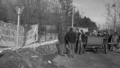 Pozna 80. leta so popestrili protesti proti nastanitvi sinhrotrona pri Bazovici