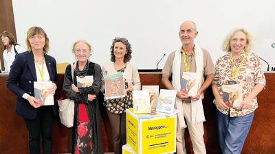 Luigia Negro (z leve), Luisa Tomasetig, Elisabetta Lippolis, Roberto Dapit in Martina Kafol v Pordenonu (BIP)
