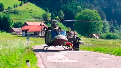 Reševalni helikopter, fotografija je simbolična (ARHIV)
