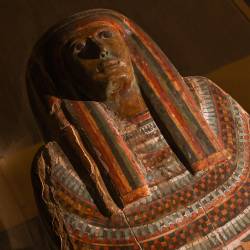 V grajskih konjušnicah v Miramarskem parku bo jutri brezplačno na ogled razstava o starem Egiptu