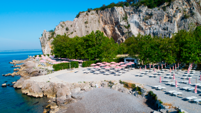 Kopališče Caravella v Sesljanskem zalivu