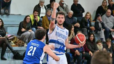 Kontovelov košarkar Aleksander Daneu (FOTODAMJ@N)