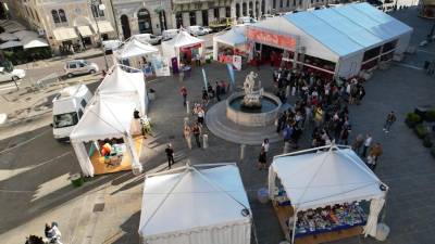 Prizorišče Slofesta na Borznem trgu (FOTODAMJ@N)