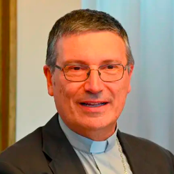 Tržaški škof msgr. Enrico Trevisi (ARHIV)