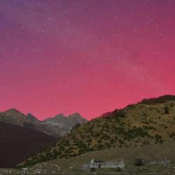 Severni sij, ki ga je v minuli noči ujel v objektiv fotograf Roby Stradella (IL FRIULI)