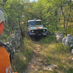 Na delu so bili poleg gasilcev prostovoljci civilne zaščite iz Devina – Nabrežine, Tržiča, Zgonika, Trsta, Turjaka, Doberdoba, Ronk ter prostovoljni gasilci Breg (FOTODAMJ@N)