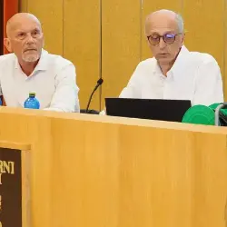 Boris Peric (desno) na skupščini delničarjev (Tibaldi)