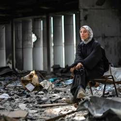 Dialog dveh žensk, ki sta se vojni uprli