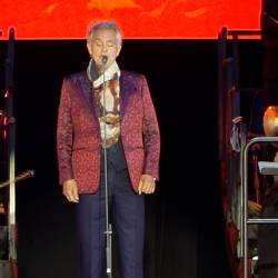 Andrea Bocelli na koncertu v Guminu (FJK)