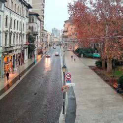 Korzo v Gorici danes popoldne (SPLETNA KAMERA WHAT’S UP CAMS)