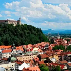 Na velikonočni vikend bodo v Ljubljano namesto vlakov vozili nadomestni avtobusi