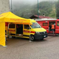 Za pohodnikoma je včeraj stekla iskalna akcija (CNSAS FVG)