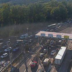 Povečan promet na cestninski postaji pri Moščenicah včeraj ob 18.10 (AUTOSTRADE ALTO ADRIATICO)