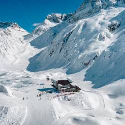 Pogled na čezmejno smučišče Prevala (TURISMOFVG.IT)