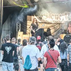 Prizor festivala psihedelične glasbe StonerKras na proseškem B’lancu (FOTODAMJ@N)