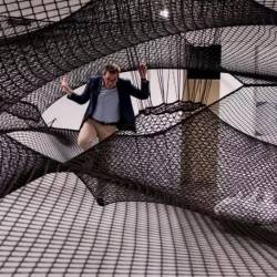 Na festivalu se bo zvrstilo okoli 40 različnih dogodkov in bo sodelovalo preko 60 umetnikov iz več kot 30 držav (JANKO LIPOVŠČEK/GO! 2025)