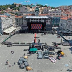 Priprave na koncert na Velikem trgu (FOTODAMJ@N)