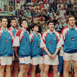 Jugoslovanska košarkarska reprezentanca v dokumentarnem filmu Izgubljeno moštvo