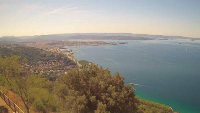 Današnji pogled na Tržaški zaliv ob 10.30 (SPLETNA KAMERA CISAR)