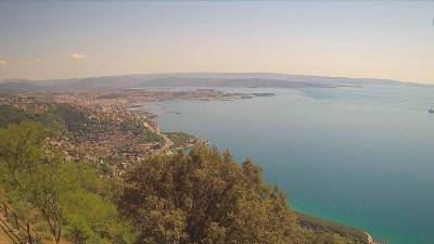 Pogled na Tržaški zaliv danes ob 15.15 (SPLETNA KAMERA CISAR)