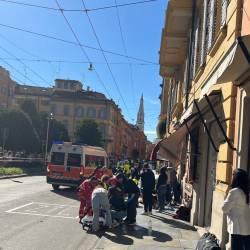 Srhljivi dogodek se je zgodil v mestnem središču Modene (ANSA)