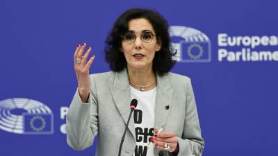 Evropska komisarka za enake možnosti Hadja Lahbib