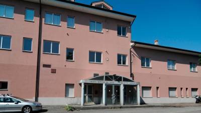 Opuščena stavba Kraške gorske skupnosti (ARHIV)