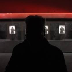 Film predstavlja zgodbo ostrostrelcev, ki so plačevali, da bi lahko streljali na civiliste