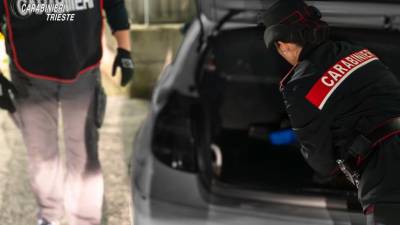 Karabinjerji v akciji (KARABINJERJI)