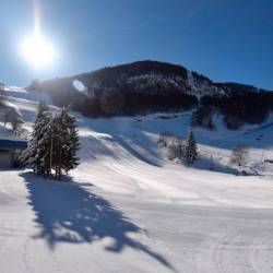 V soboto bodo v FJK z izjemo naprave Na Žlebeh odprli večino deželnih smučišč, na fotografiji Piancavallo (ARHIV)