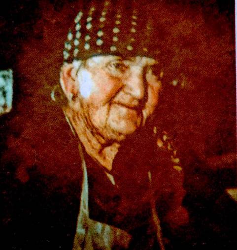 Vdova, ki nastopa v Giraldijevem filmu