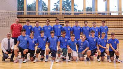 Na prvem treningu so se zbrali C-ligaši in odbojkarji U17 (TIBALDI)