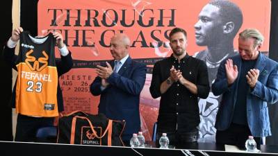 Na Čarboli so odkrili spominsko tablo in napovedali fotografsko razstavo (FOTODAMJ@N)