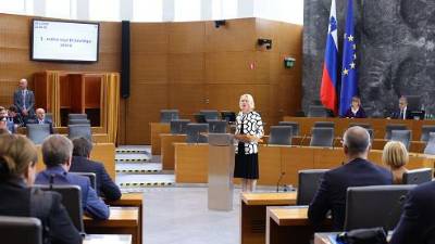 Dosedanja predsednica DZ Urška Klakočar Zupančič (DZ RS)