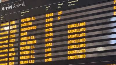 Na tržaški železniški postaji je davi odpadla glavnina povezav (FOTODAMJ@N)