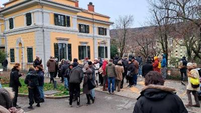 Protest pred svetoivansko družinsko posvetovalnico (FOTO DS)