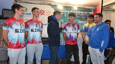 Prizor dogajanja na stojnici ZSŠDI v naselju Barcolana na tržaškem nabrežju (FOTODAMJ@N)