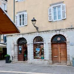 V Miljah mati umorila sina