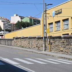 Napadenko so našli pred sedežem podjetja Trieste Trasporti (FOTODAMJ@N)