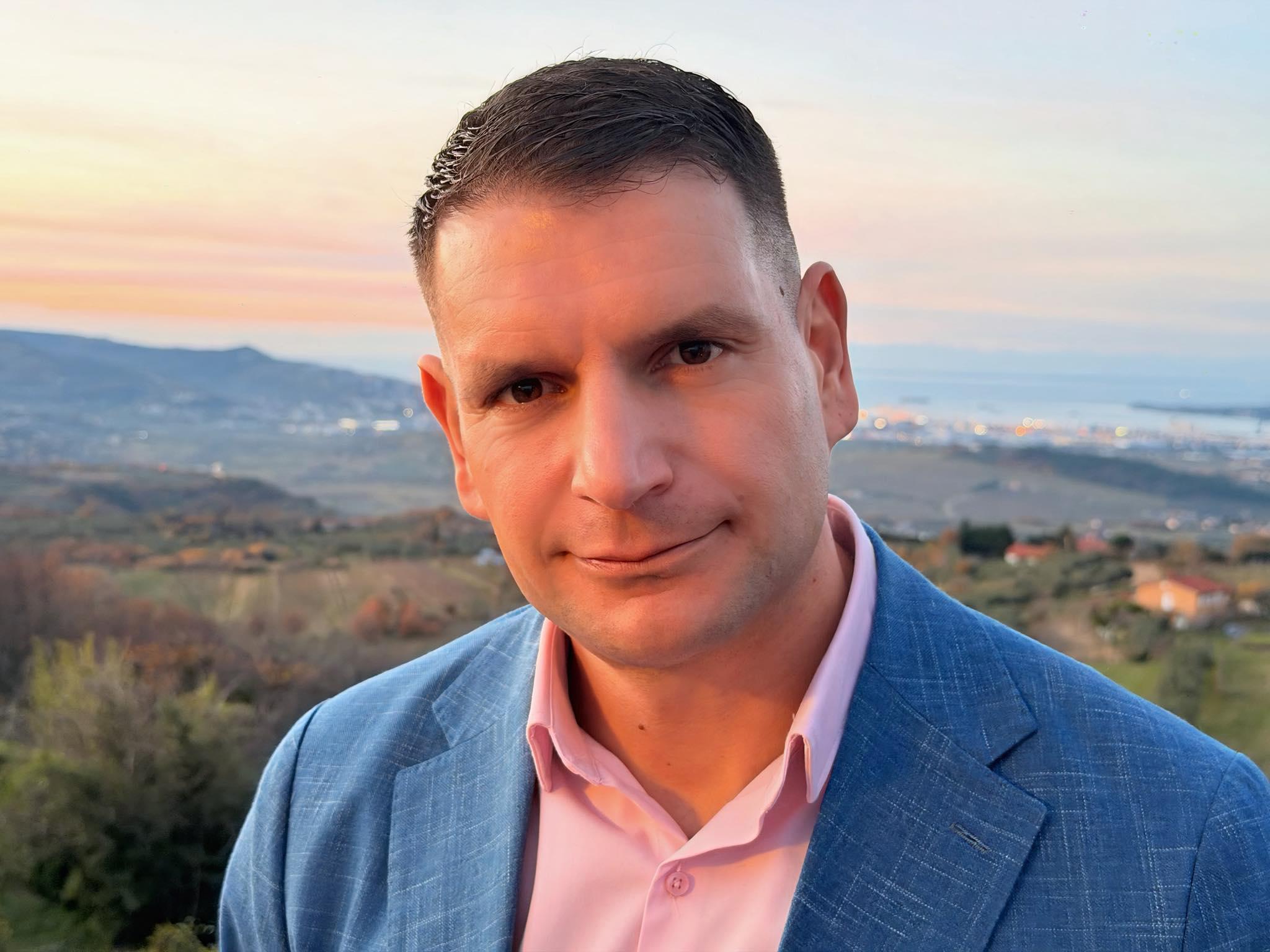 Kandidat za predsednika DZ je Zoran Stevanović (Resni.ca)