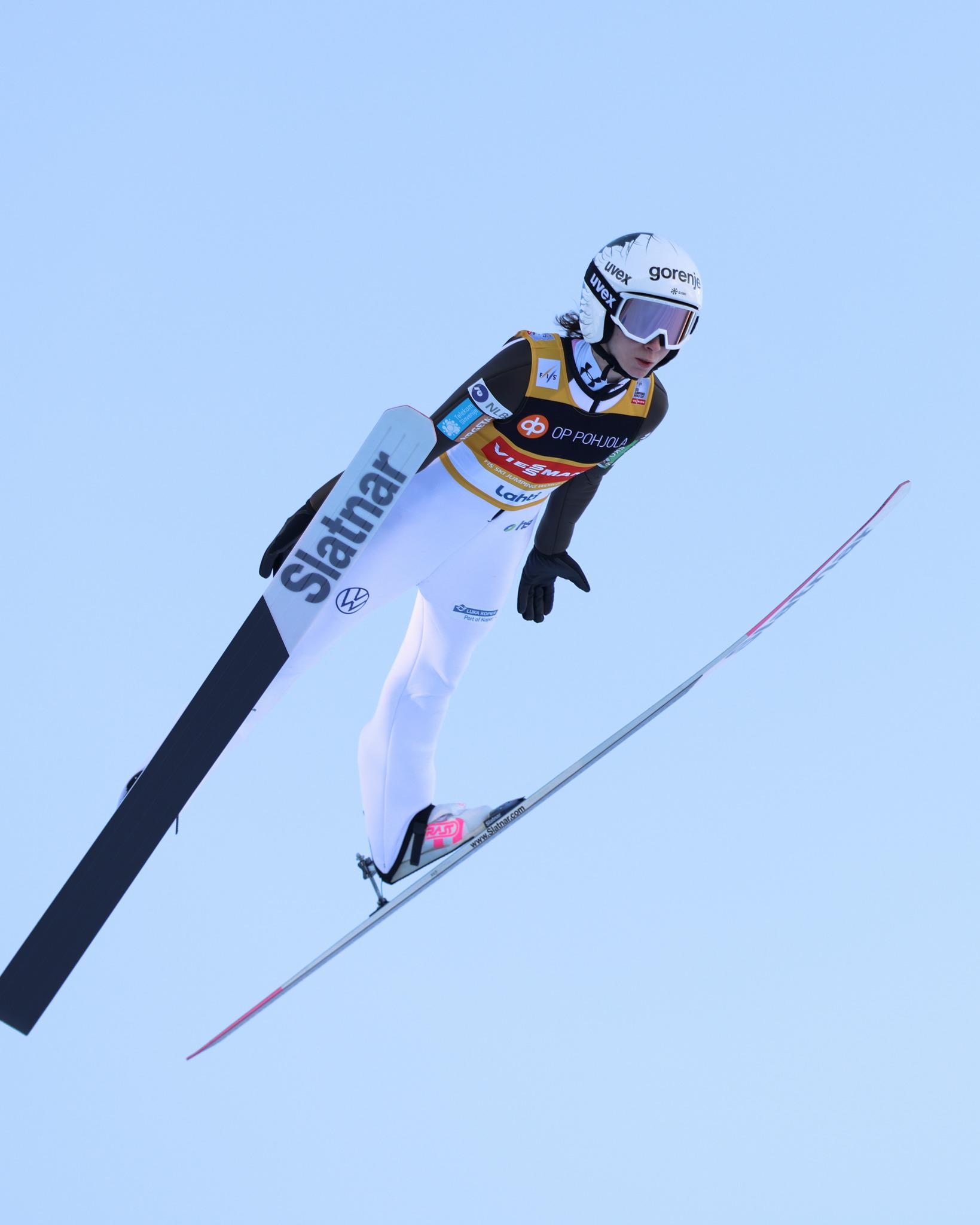 Nika Prevc s petnajsto zmago v sezoni ubranila veliki kristalni globus