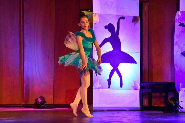 Revija ZSKD Do svobodnega giba