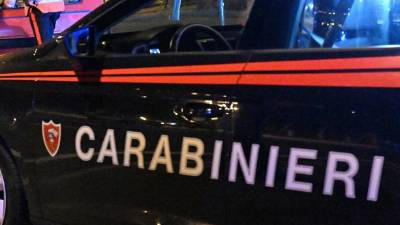 Karabinjerji, fotografija je simbolična (FOTODAMJ@N)