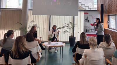 V novogoriški knjižnici Franceta Bevka (P.C.)